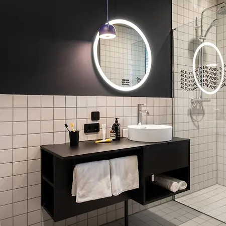 Ξενοδοχείο με διαμερίσματα Stayery Ehrenfeld Am Schauspielhaus 4*