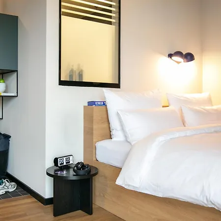 Apart-hotel Stayery Ehrenfeld 4*